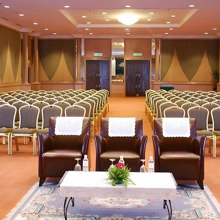 Kuala Lumpur International Hotel Extérieur photo